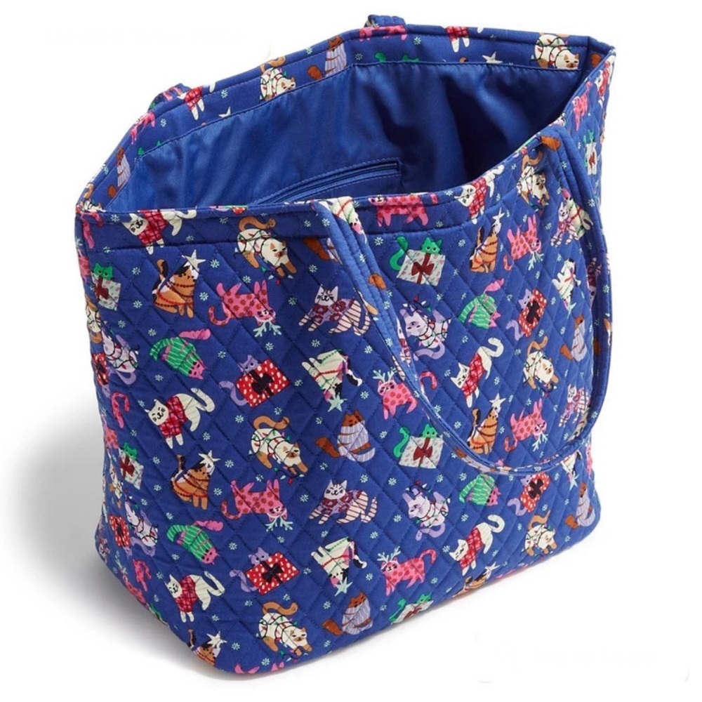 Vera Bradley Catnip Christmas Essential Grand Tote Bag - Picture 2 of 3